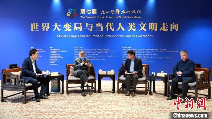9月27日，第七屆尼山世界文明論壇首場高端對話舉行。　梁犇 攝