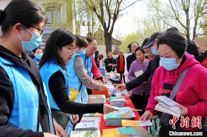 資料圖：山東省文旅廳組織文旅企業(yè)舉行文旅服務(wù)群眾相關(guān)活動?！≮w曉 攝