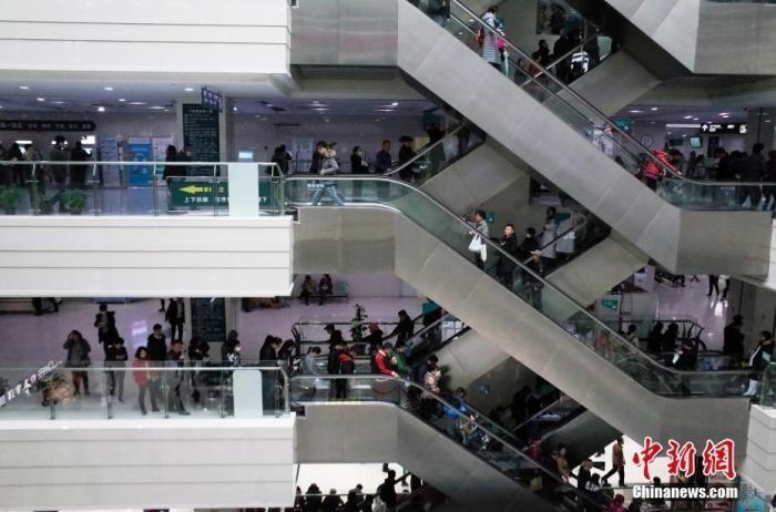 資料圖：某醫(yī)院門診樓。 <a target='_blank' href='/'>中新社</a>記者 殷立勤 攝&#xA;