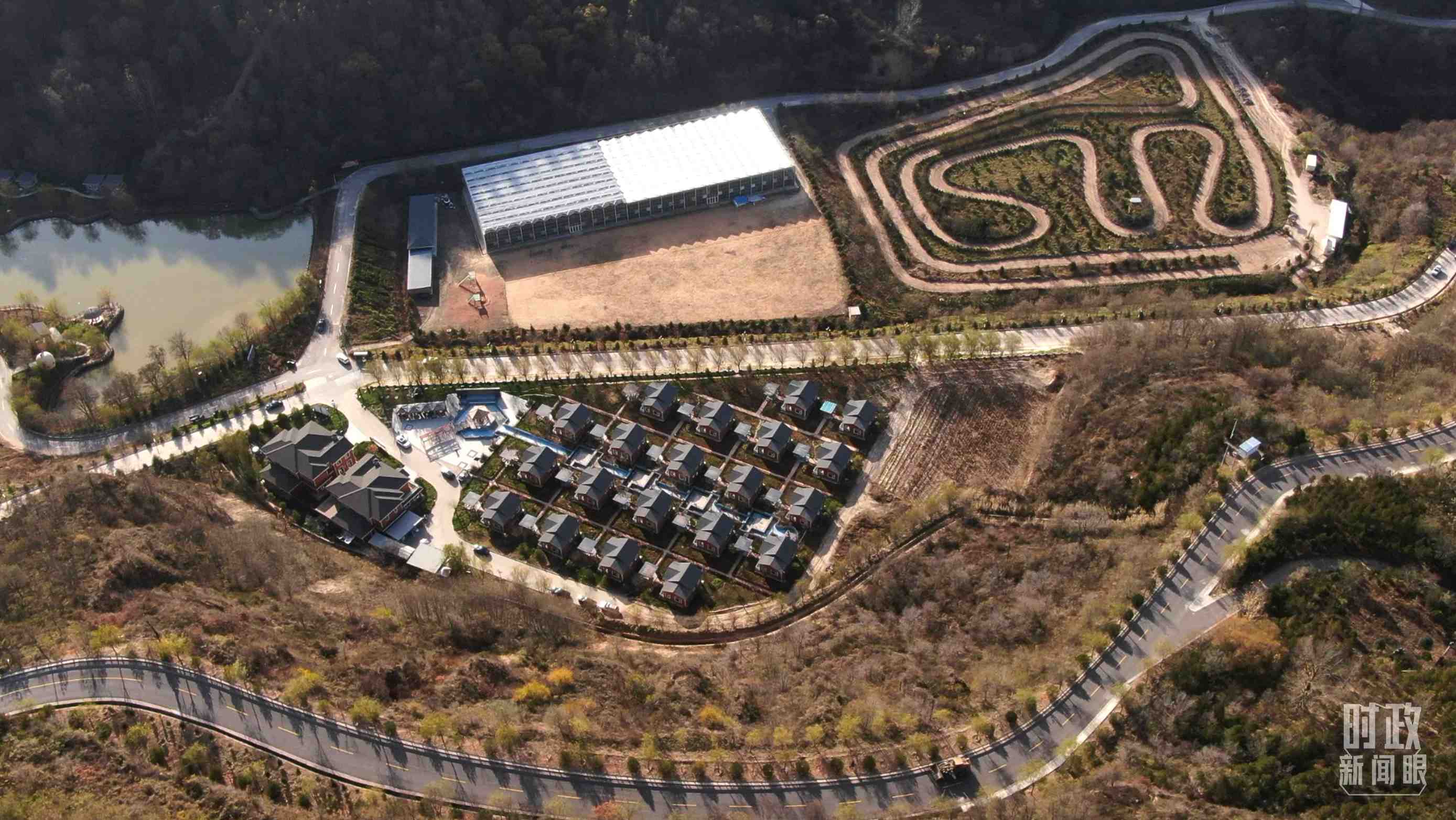 △延安市安塞區(qū)高橋鎮(zhèn)南溝村。2022年10月，總書記曾到這里考察調(diào)研。（總臺記者劉海濤、錢金庫拍攝）