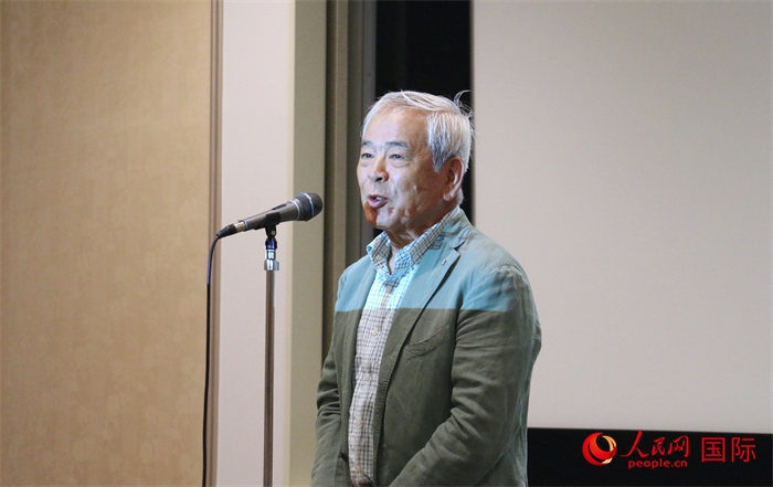 展覽名譽(yù)顧問(wèn)、日本前文化廳長(zhǎng)官青柳正規(guī)致辭。（人民網(wǎng) 許可攝）