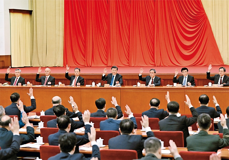 中國共產(chǎn)黨第二十屆中央委員會第二次全體會議，于2023年2月26日至28日在北京舉行。這是習近平、李強、趙樂際、王滬寧、蔡奇、丁薛祥、李希等在主席臺上。 新華社記者 謝環(huán)馳/攝