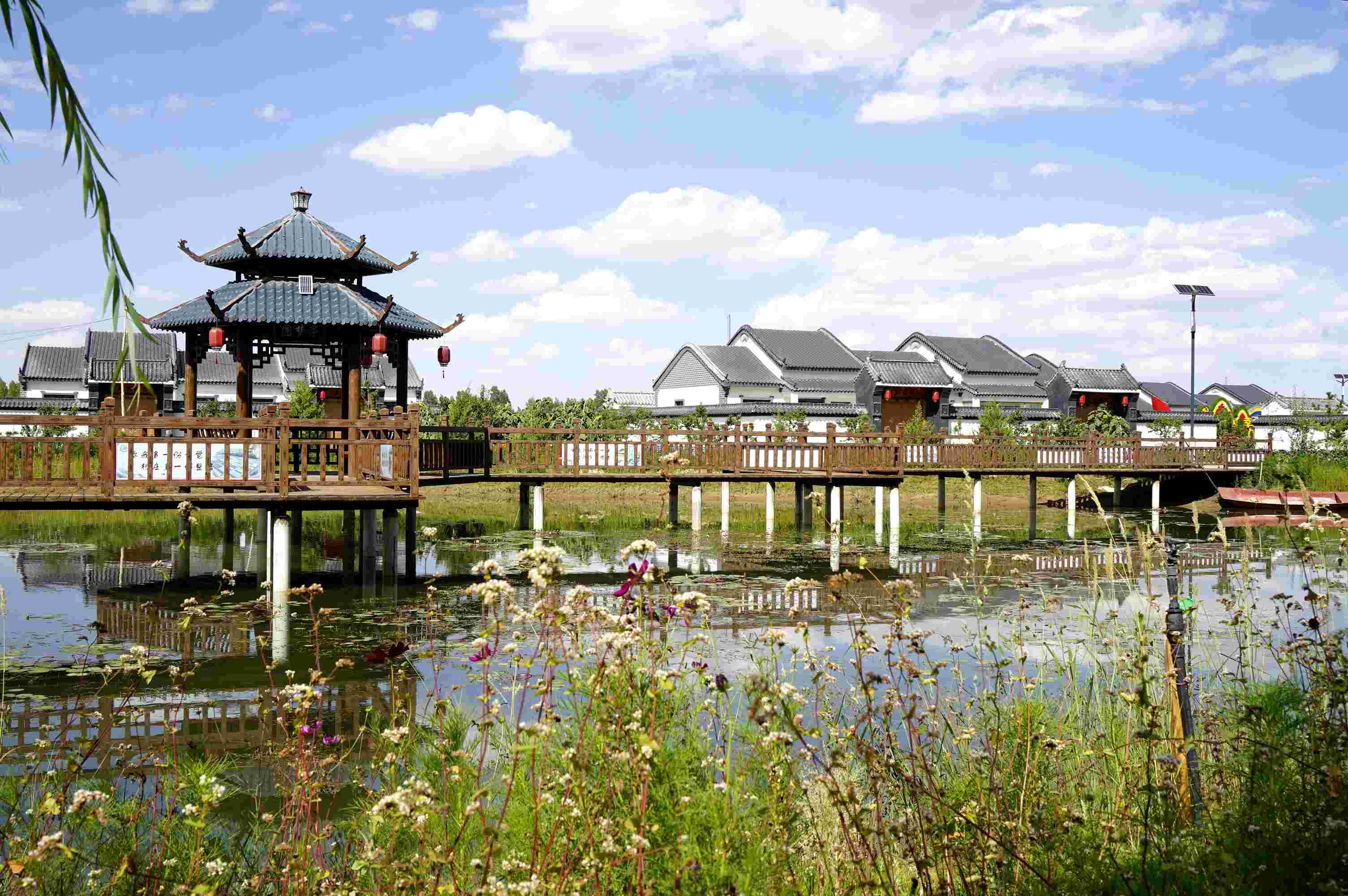 黃家堡村，筑夢(mèng)新居。張文博攝