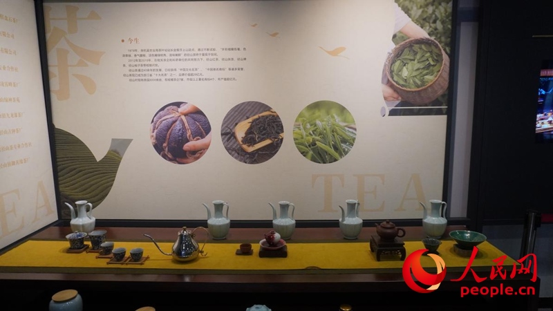 余杭區(qū)徑山鎮(zhèn)徑山村鄉(xiāng)村客廳的文創(chuàng)館。人民網(wǎng)肖聰聰攝