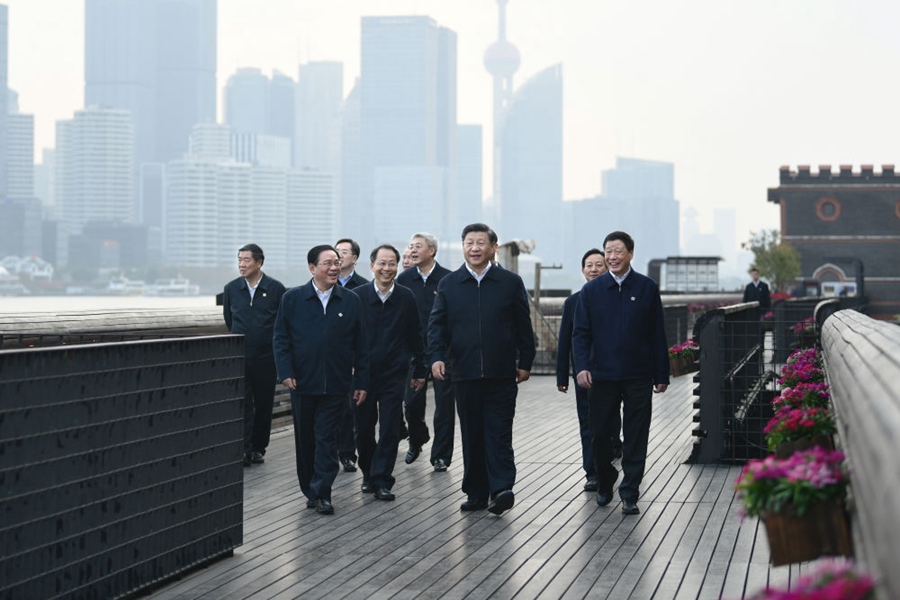 2019年11月2日，習(xí)近平在上海市楊浦區(qū)濱江公共空間楊樹(shù)浦水廠濱江段考察。