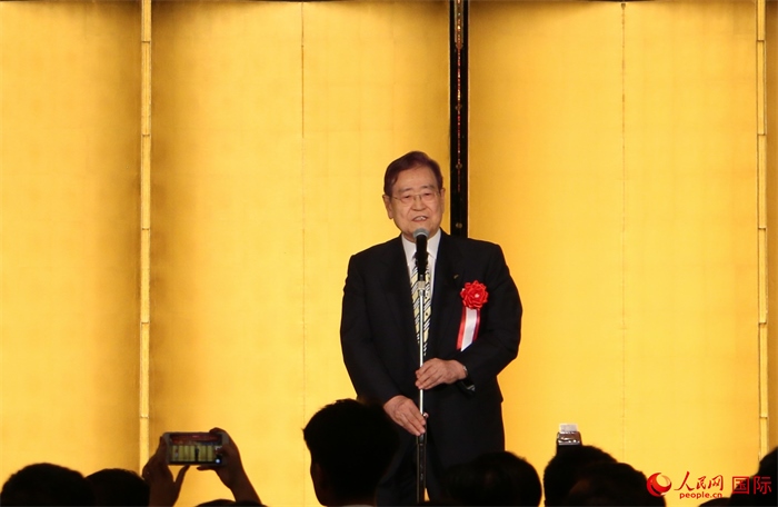 日中協(xié)會會長野田毅致祝酒辭。人民網(wǎng) 許可攝