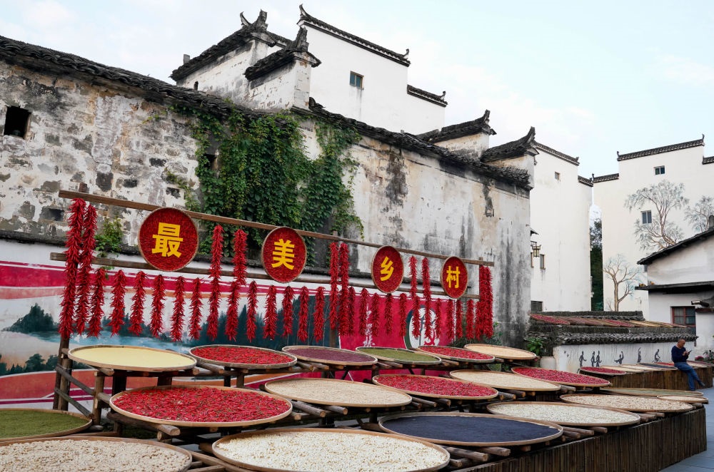 婺源縣王村石門(mén)自然村一角（2023年10月11日攝）。