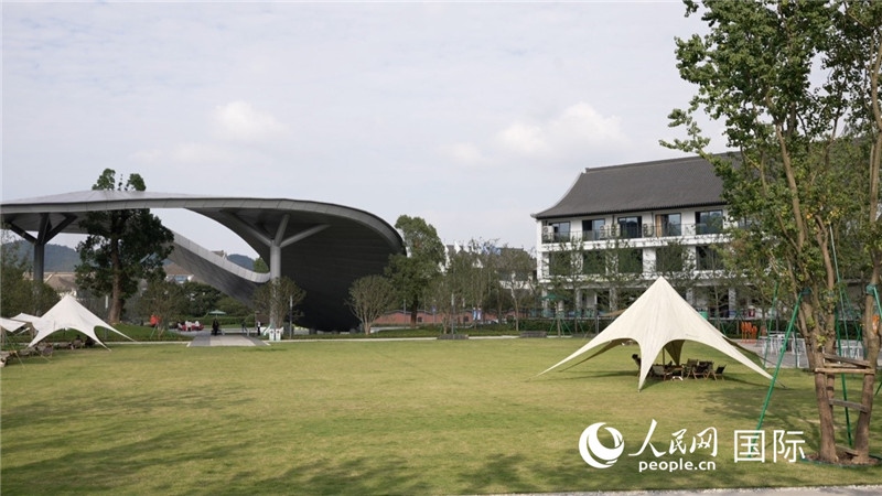 安吉露營地。人民網(wǎng) 彭昱凱攝