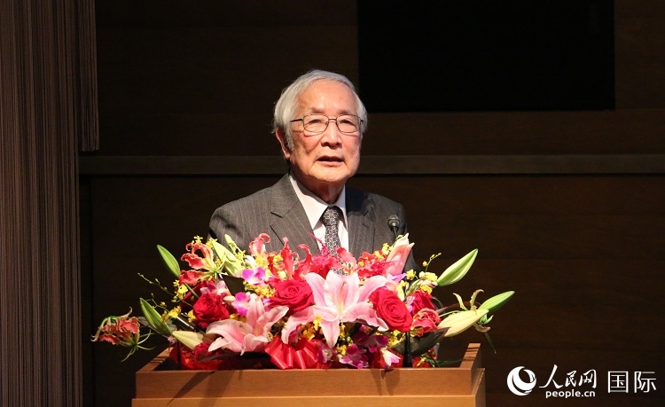 日中科學(xué)技術(shù)交流協(xié)會(huì)會(huì)長(zhǎng)山脅道夫致辭。人民網(wǎng) 許可攝