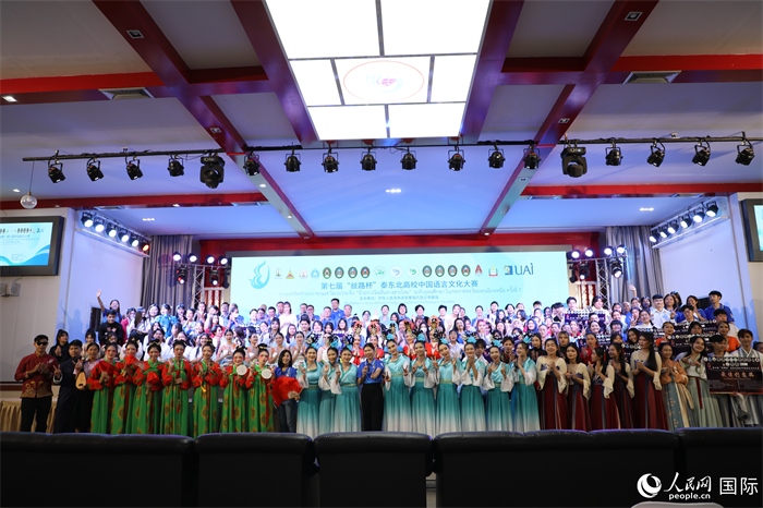 獲獎選手合影。人民網(wǎng)記者 孫廣勇攝