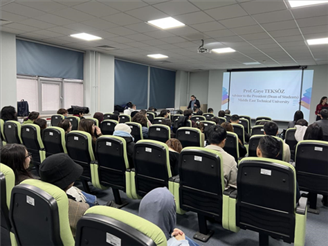 現(xiàn)場宣講中企。主辦方供圖