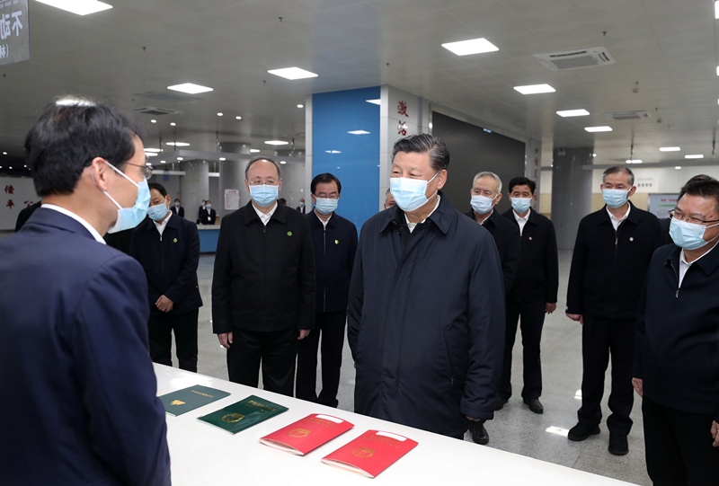 2021年3月23日，習(xí)近平在福建三明沙縣農(nóng)村產(chǎn)權(quán)交易中心考察。