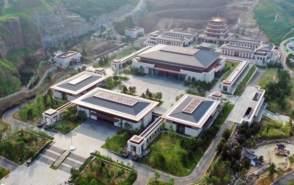 這是2022年7月30日拍攝的中國國家版本館中央總館（無人機照片）。新華社記者 李賀 攝