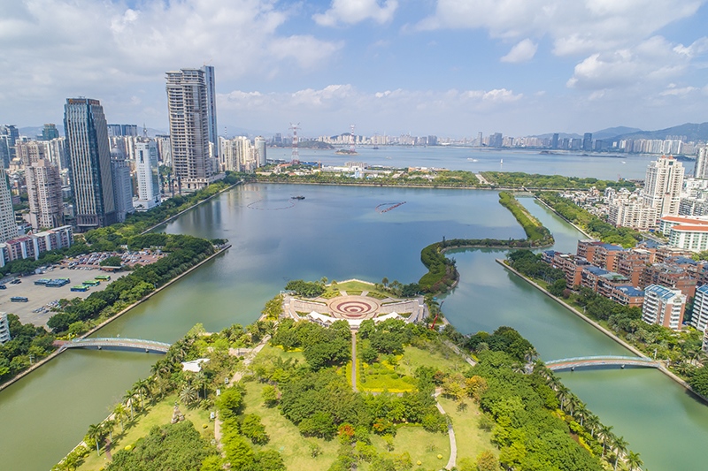 2021年5月15日，廈門，航拍筼筜湖，景色優(yōu)美。