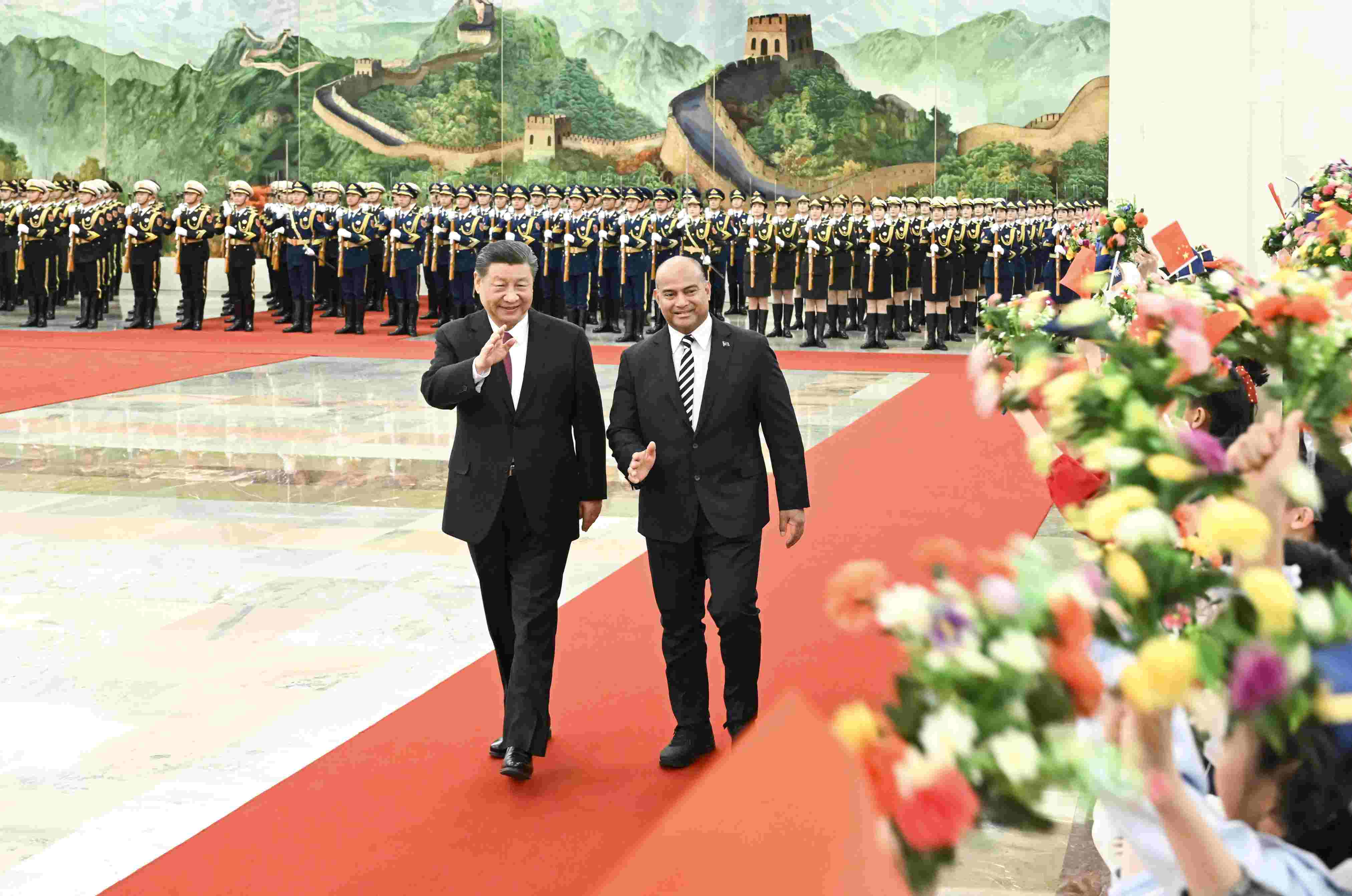 2024年3月25日，習(xí)近平主席在人民大會(huì)堂北大廳為瑙魯總統(tǒng)阿迪昂舉行歡迎儀式。