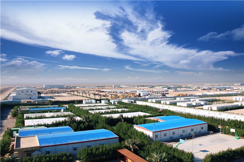 圖為中石油管道局伊拉克魯邁拉項(xiàng)目營(yíng)地，中石油管道局供圖