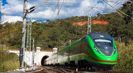 中老鐵路增開1對(duì)國(guó)際旅客列車。
