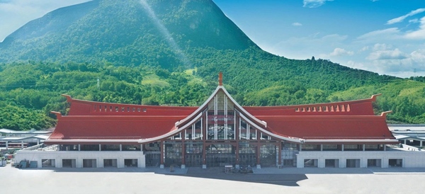 中老鐵路增開1對(duì)國(guó)際旅客列車。國(guó)鐵集團(tuán)供圖