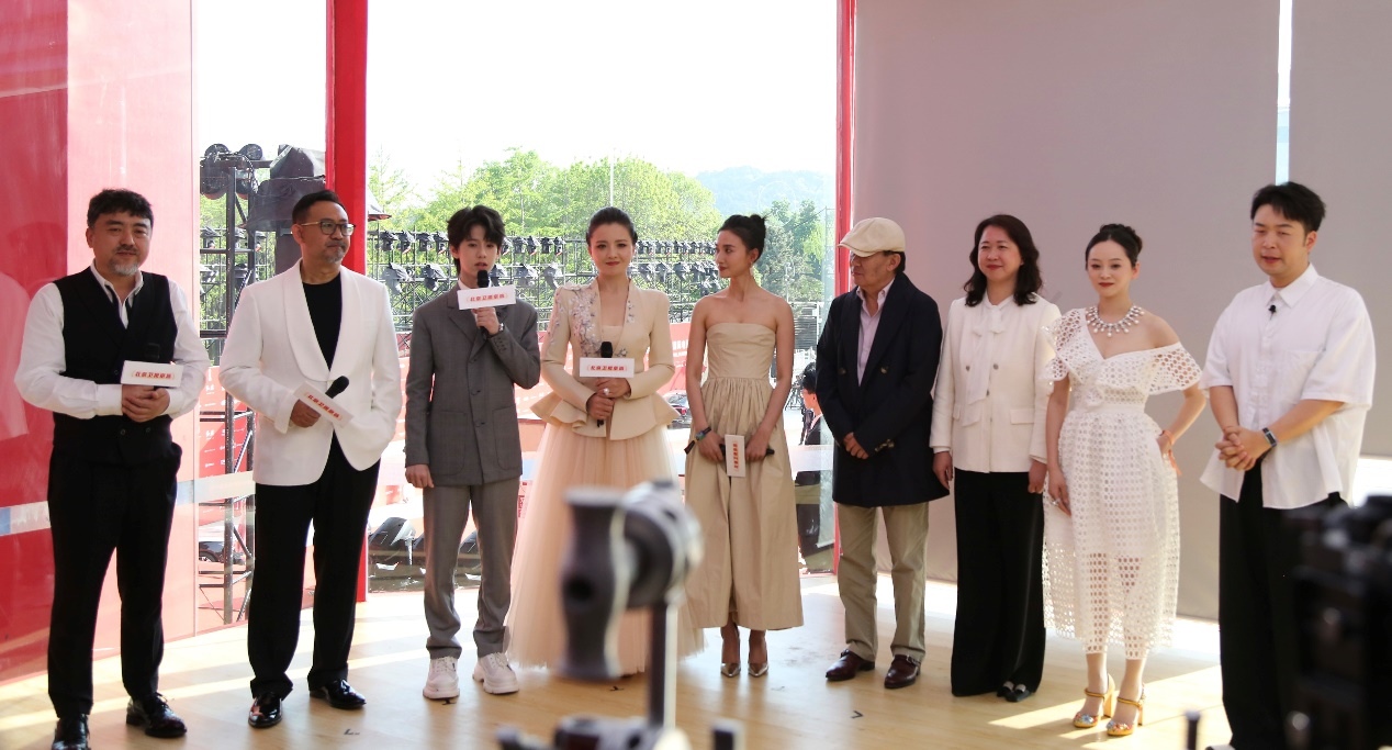 “品牌助力電影”公益直播活動現(xiàn)場。主辦方供圖