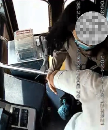 公交車上他一聲大吼！魏杰，好樣的！
