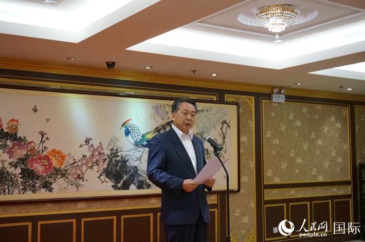 中國(guó)人民對(duì)外友好協(xié)會(huì)副會(huì)長(zhǎng)袁敏道致辭。人民網(wǎng)記者 陳思攝