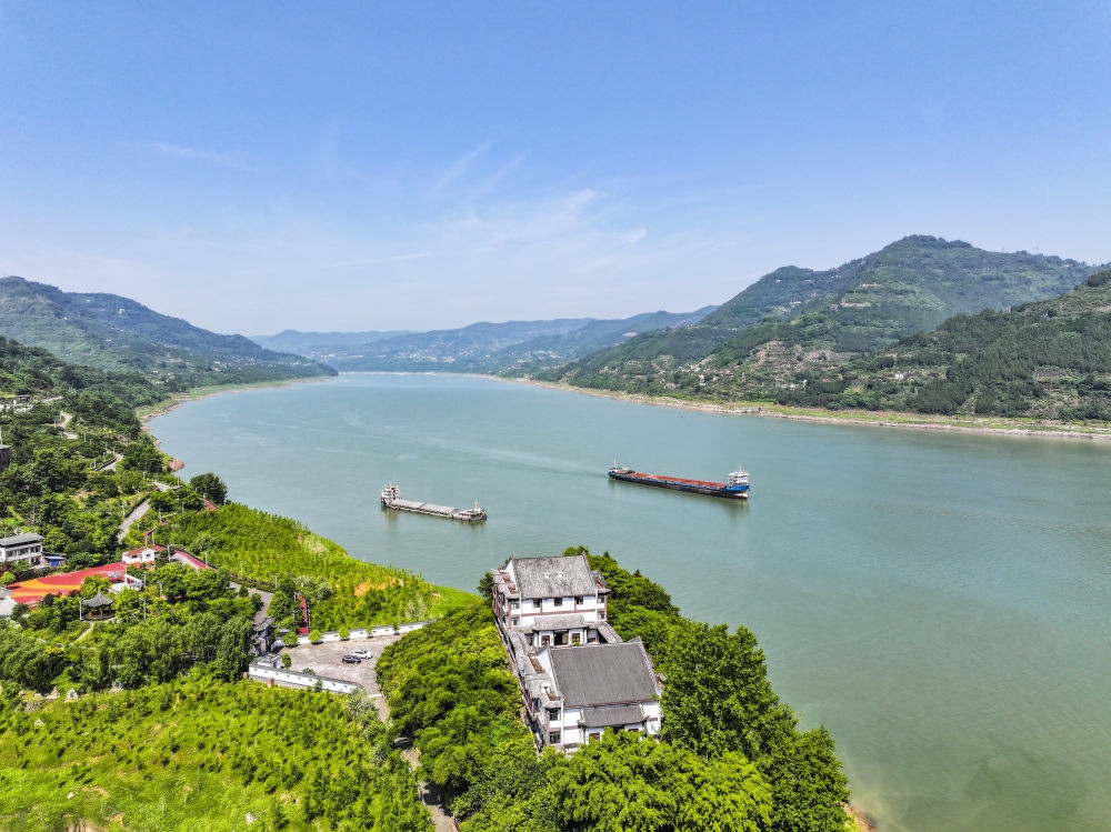 長江重慶萬州段景象（2024年5月15日攝，無人機照片）。新華社記者 王全超 攝