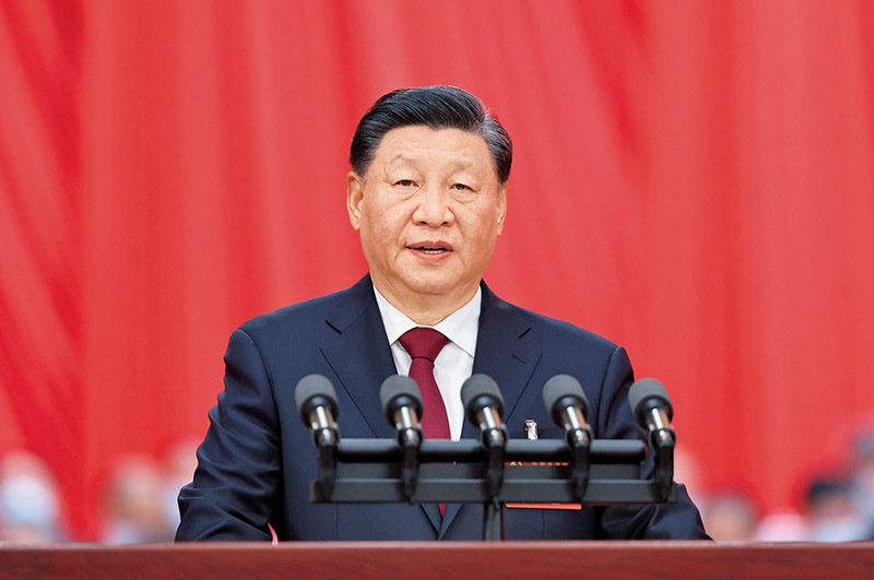 2022年10月16日，中國共產(chǎn)黨第二十次全國代表大會(huì)在北京人民大會(huì)堂開幕。習(xí)近平代表第十九屆中央委員會(huì)向大會(huì)作報(bào)告。 新華社記者 姚大偉/攝