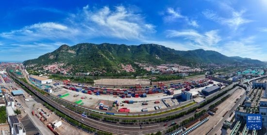 這是6月26日拍攝的中哈連云港物流合作基地（無人機(jī)照片）。新華社記者 季春鵬 攝