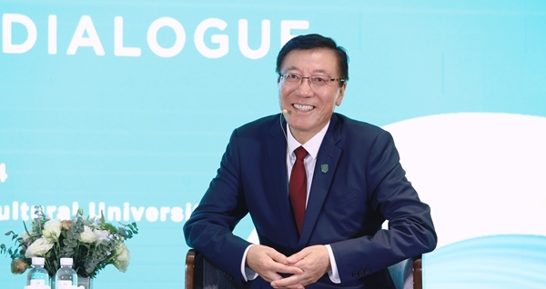 孫其信在2024世界農(nóng)業(yè)科技創(chuàng)新大會首場大咖對話上發(fā)言。中國農(nóng)業(yè)大學(xué)供圖