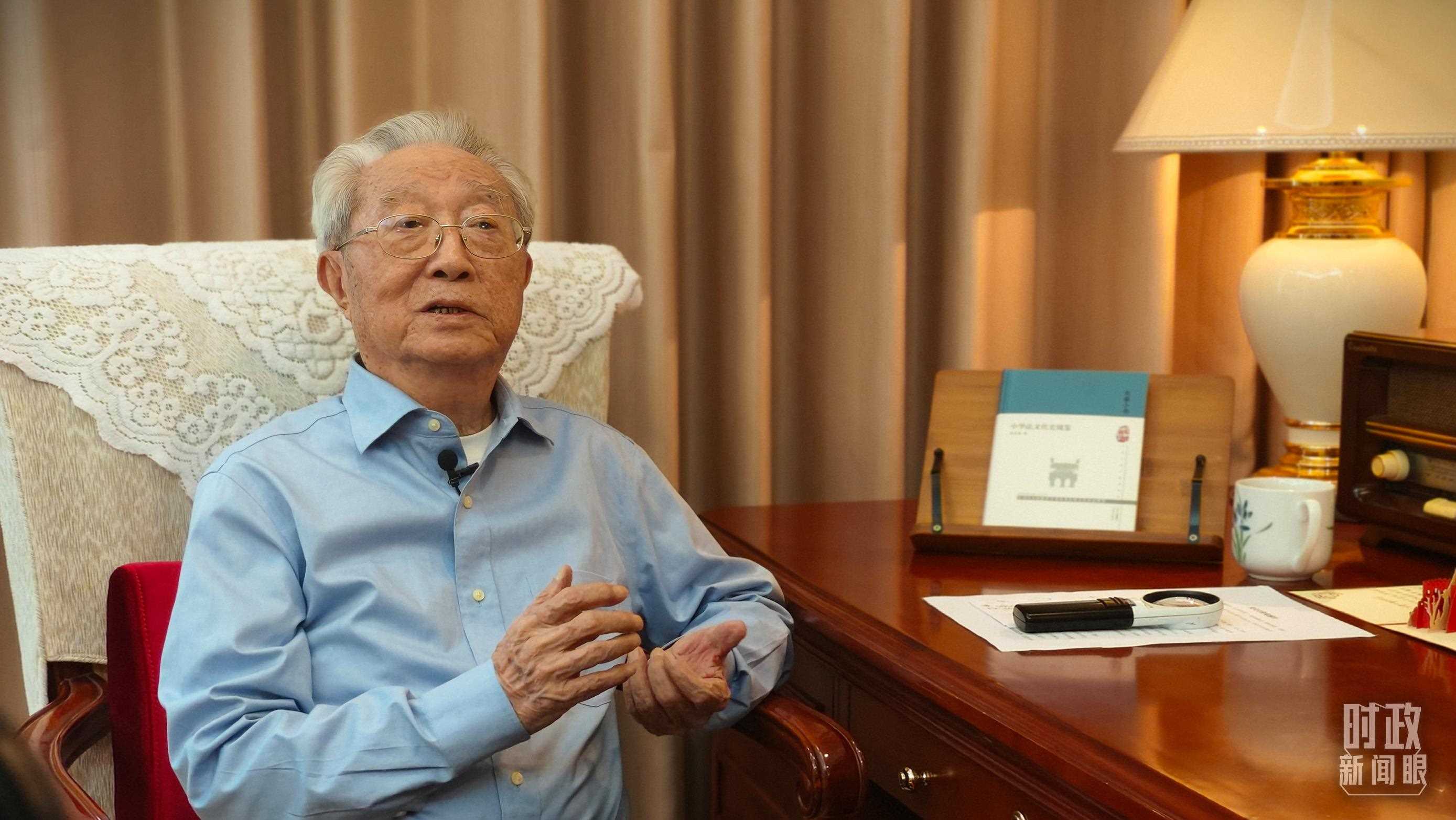 “人民教育家”國家榮譽稱號獲得者張晉藩。（總臺央視記者李立拍攝）