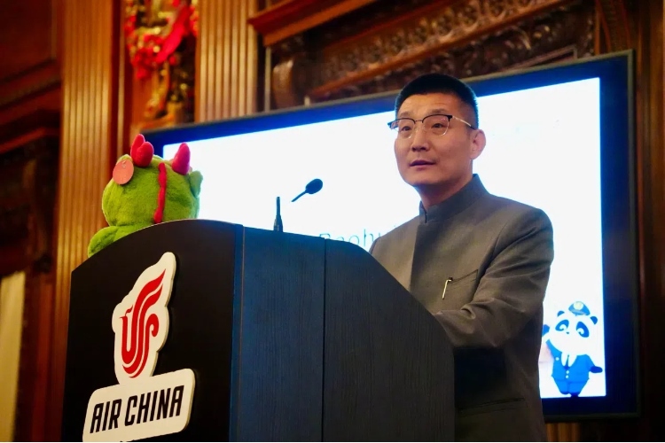 國航倫敦營業(yè)部總經理夏寶輝致辭。吳若鳴攝