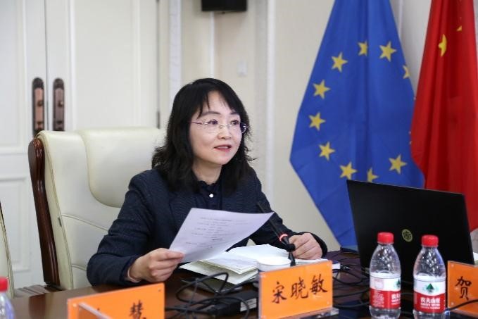 中國社會科學院歐洲研究所《歐洲研究》總編輯、中國歐洲學會秘書長宋曉敏教授主持研討會。吳迪攝