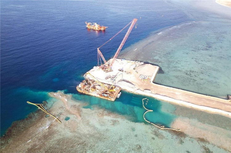 拉比格四期海水淡化項目取水口作業(yè)場景。項目方供圖