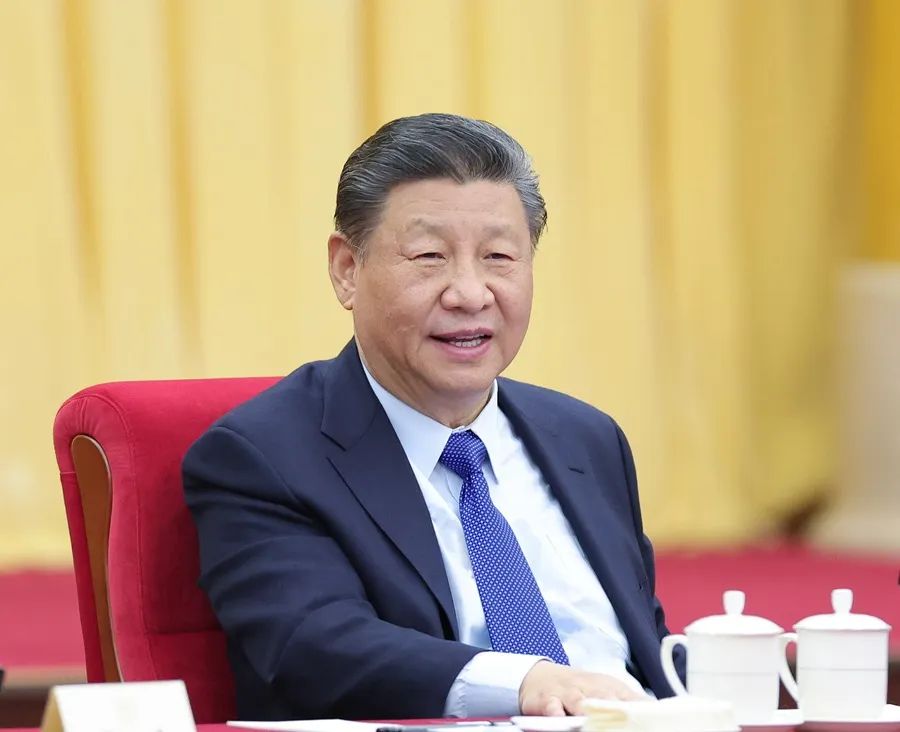 2024年3月6日，習近平看望參加全國政協(xié)十四屆二次會議的民革、科技界、環(huán)境資源界委員，并參加聯(lián)組會，聽取意見和建議。新華社發(fā)（盛佳鵬攝）