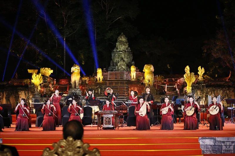 2024年1月13日，在柬埔寨暹粒舉行的“中柬人文交流年”啟動(dòng)儀式。