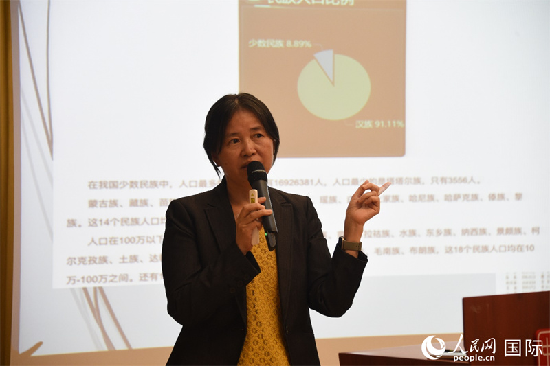 斯德哥爾摩大學(xué)訪問(wèn)學(xué)者徐英春博士的專題講座。人民網(wǎng)記者 殷淼攝