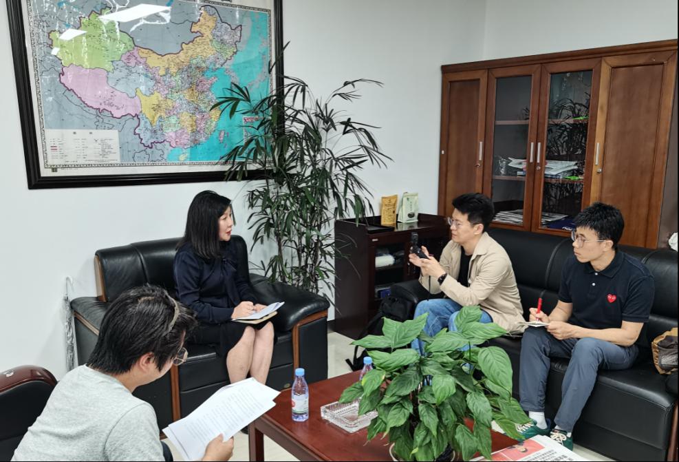記者采訪企業(yè)跨境物流建設情況。人民網(wǎng) 孫啟凡攝